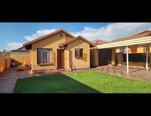 2 BEDROOM HOUSE FOR SALE IN BIRCH ACRES